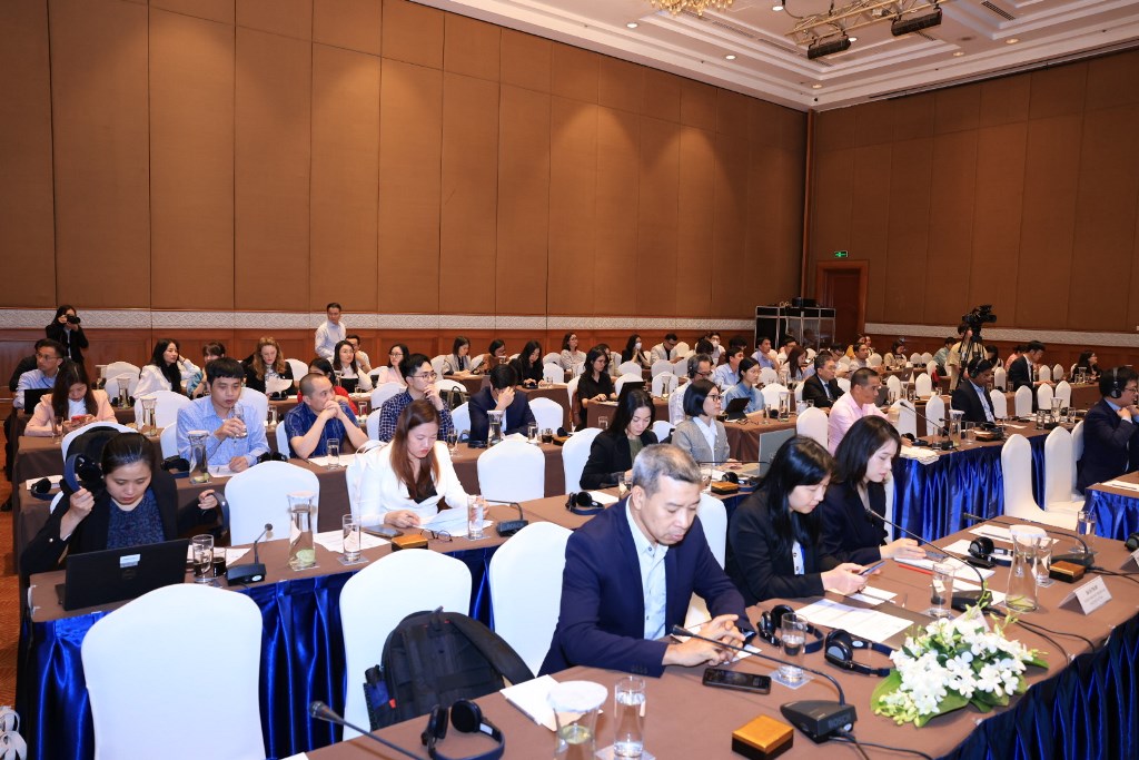 Thực tiễn quốc tế về tài chính xanh nhằm hỗ trợ khu vực tư nhân trong các nỗ lực giảm thiểu và báo cáo giảm nhẹ phát thải khí nhà kính 11/4/2024