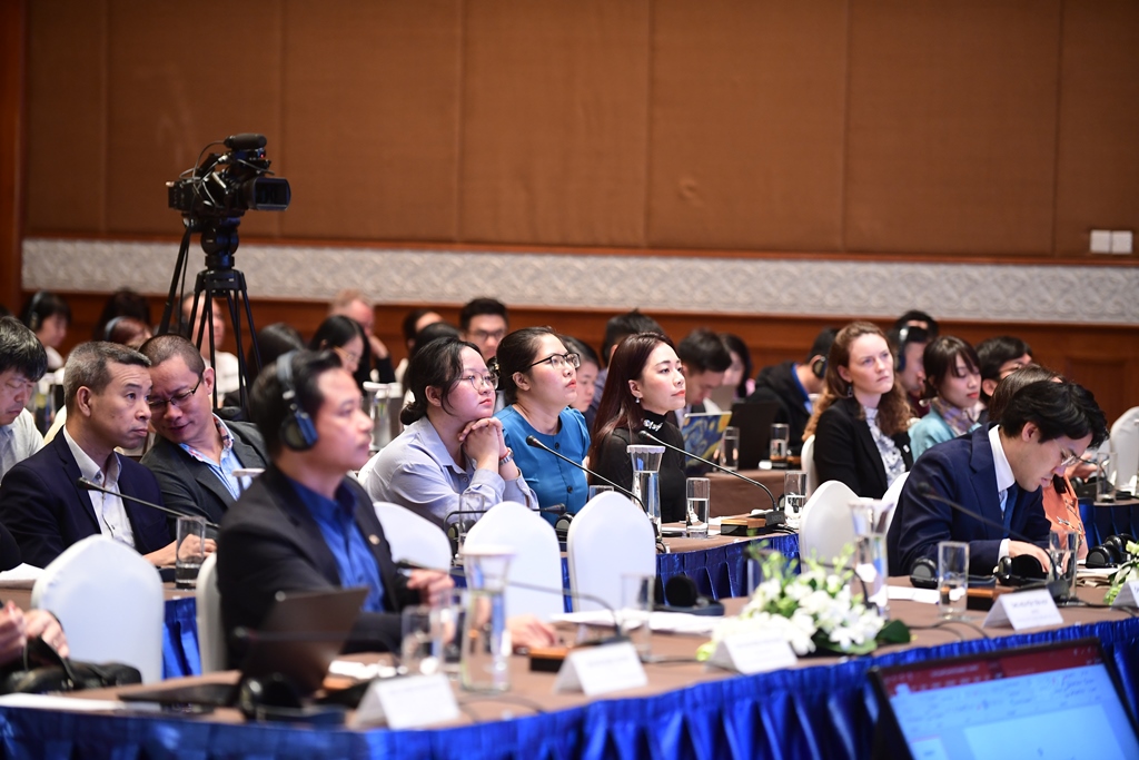Thực tiễn quốc tế về tài chính xanh nhằm hỗ trợ khu vực tư nhân trong các nỗ lực giảm thiểu và báo cáo giảm nhẹ phát thải khí nhà kính 11/4/2024