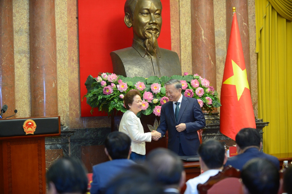 Tổng Bí thư, Chủ tịch nước Tô Lâm gặp gỡ doanh nhân và cộng đồng doanh nghiệp Việt Nam