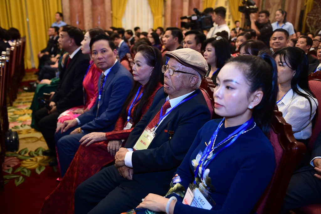 Tổng Bí thư, Chủ tịch nước Tô Lâm gặp gỡ doanh nhân và cộng đồng doanh nghiệp Việt Nam