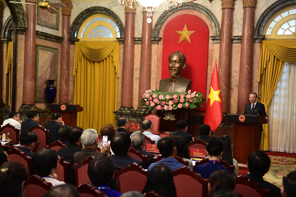 Tổng Bí thư, Chủ tịch nước Tô Lâm gặp gỡ doanh nhân và cộng đồng doanh nghiệp Việt Nam