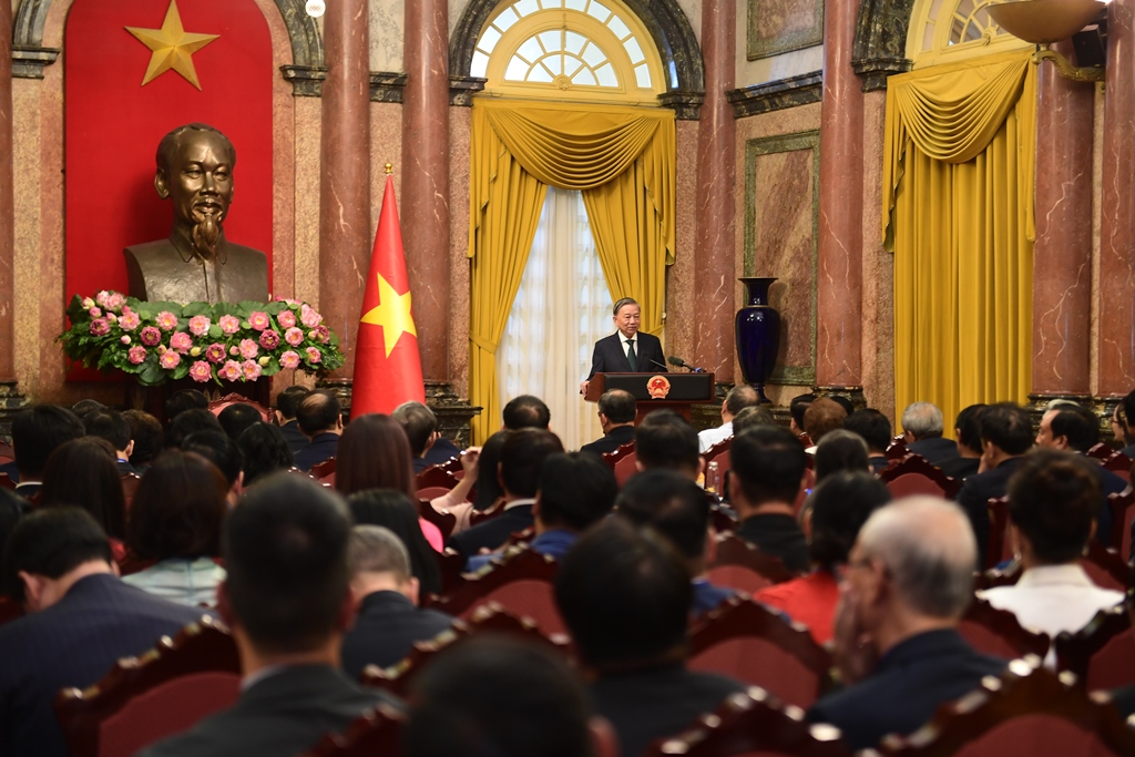Tổng Bí thư, Chủ tịch nước Tô Lâm gặp gỡ doanh nhân và cộng đồng doanh nghiệp Việt Nam