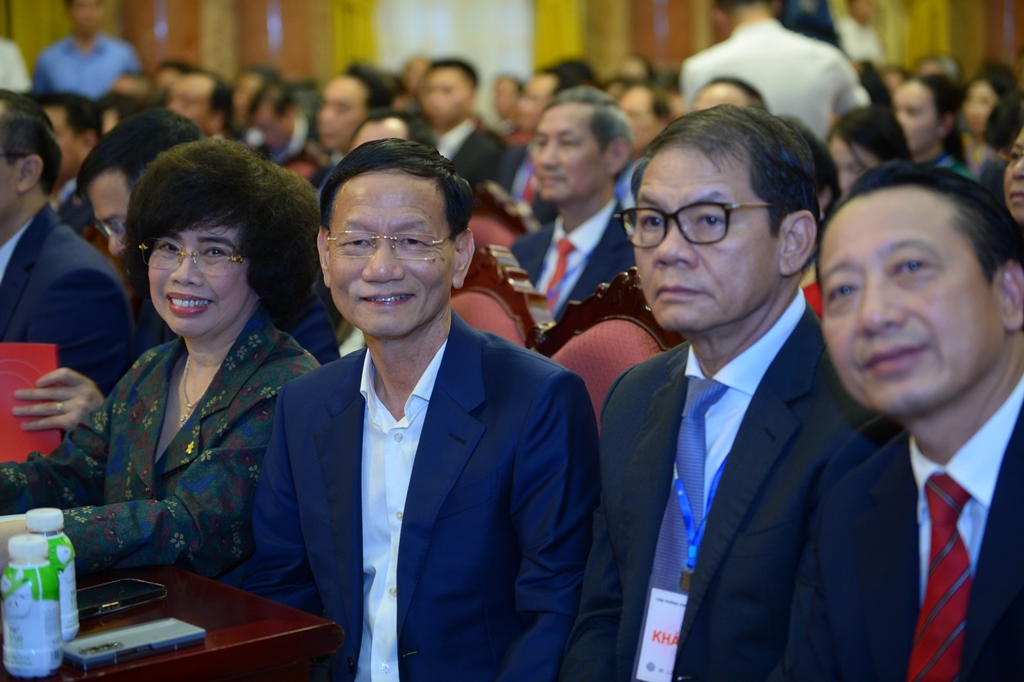 Tổng Bí thư, Chủ tịch nước Tô Lâm gặp gỡ doanh nhân và cộng đồng doanh nghiệp Việt Nam
