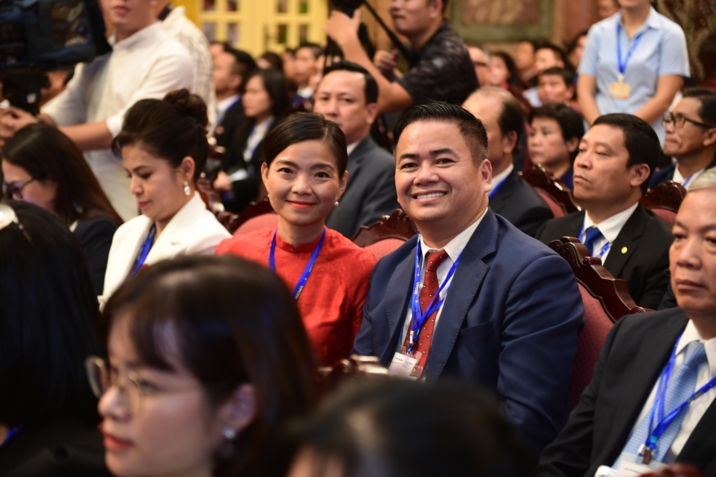 Tổng Bí thư, Chủ tịch nước Tô Lâm gặp gỡ doanh nhân và cộng đồng doanh nghiệp Việt Nam