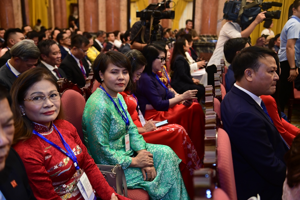 Tổng Bí thư, Chủ tịch nước Tô Lâm gặp gỡ doanh nhân và cộng đồng doanh nghiệp Việt Nam