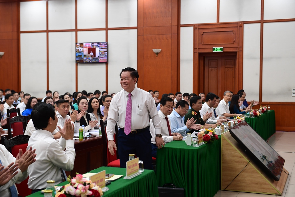Hội nghị quán triệt và triển khai thực hiện Nghị quyết số 41-NQ/TW của Bộ Chính trị về xây dựng và phát huy vai trò của đội ngũ doanh nhân Việt Nam trong thời kỳ mới 10/5/2024