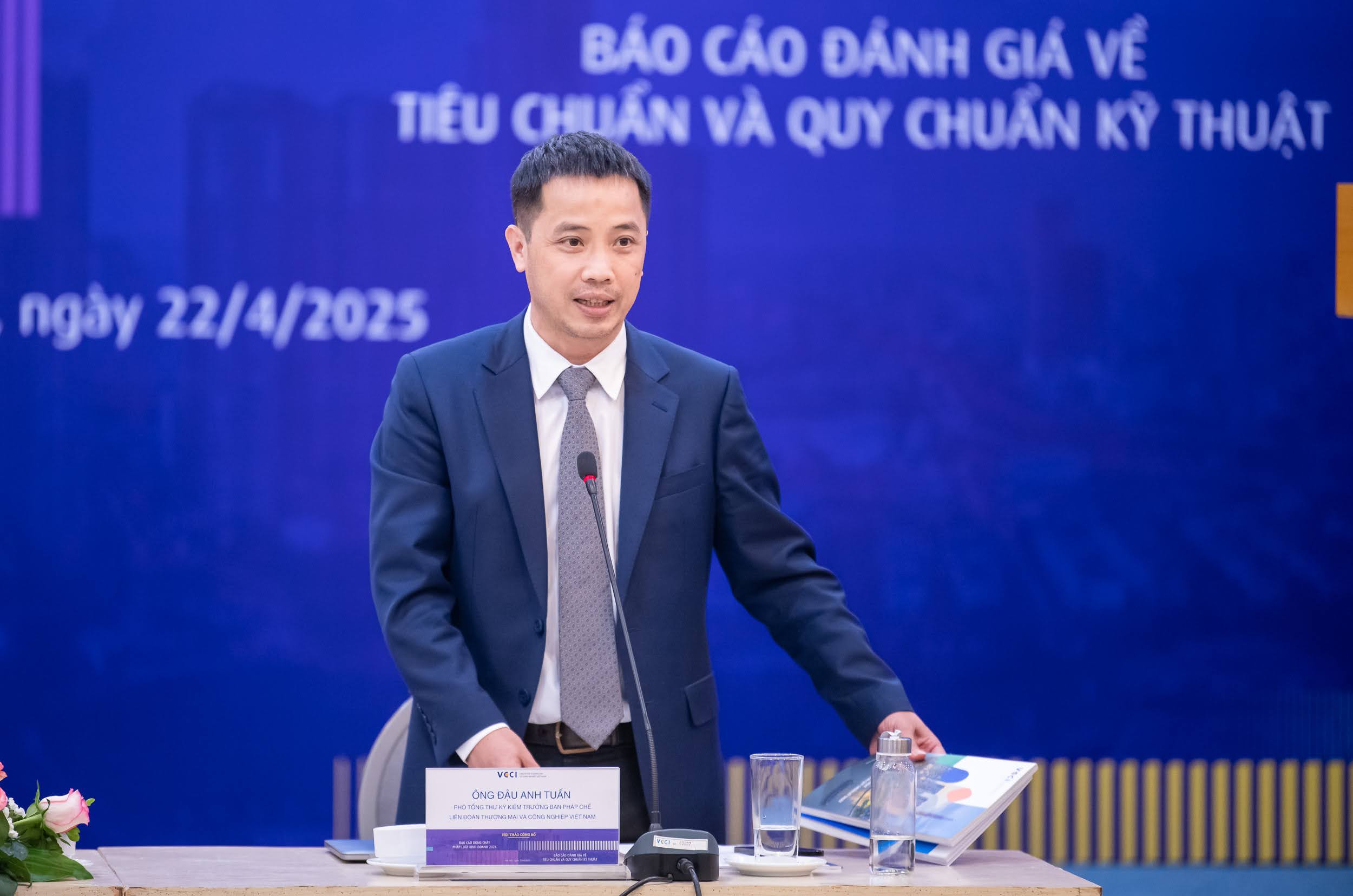 Dòng chảy pháp luật kinh doanh Việt Nam 2024 và  Báo cáo đánh giá về tiêu chuẩn và quy chuẩn kỹ thuật 22/4/2025