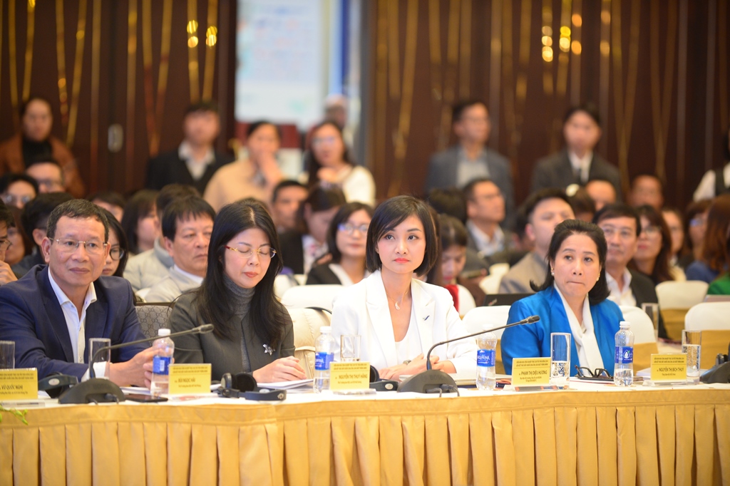 TALK Tương lai chuỗi cung ứng sản xuất thông minh - Diễn đàn Khu CN trục cao tốc phía đông 2024 - Quảng Ninh 12/12/2024