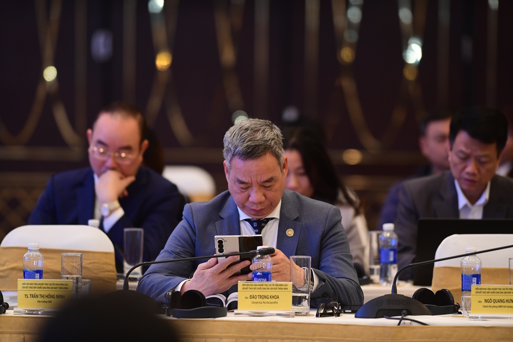 TALK Tương lai chuỗi cung ứng sản xuất thông minh - Diễn đàn Khu CN trục cao tốc phía đông 2024 - Quảng Ninh 12/12/2024