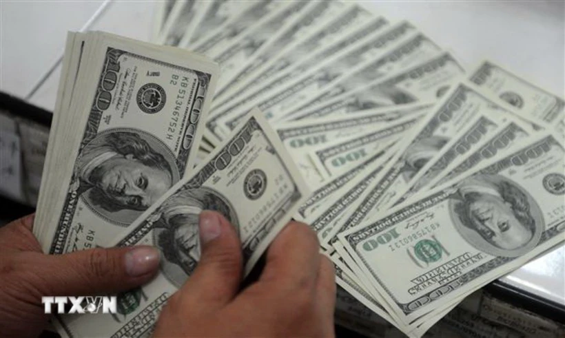 ty-gia-ngay-96-dong-usd-tai-cac-ngan-hang-thuong-mai-tiep-tuc-giam