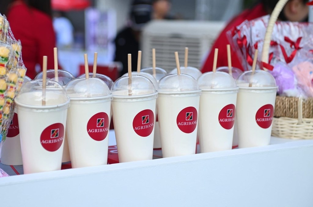 xanh-hoa-trong-hoat-dong-noi-bo-tu-chien-luoc-den-hanh-dong-cua-agribank