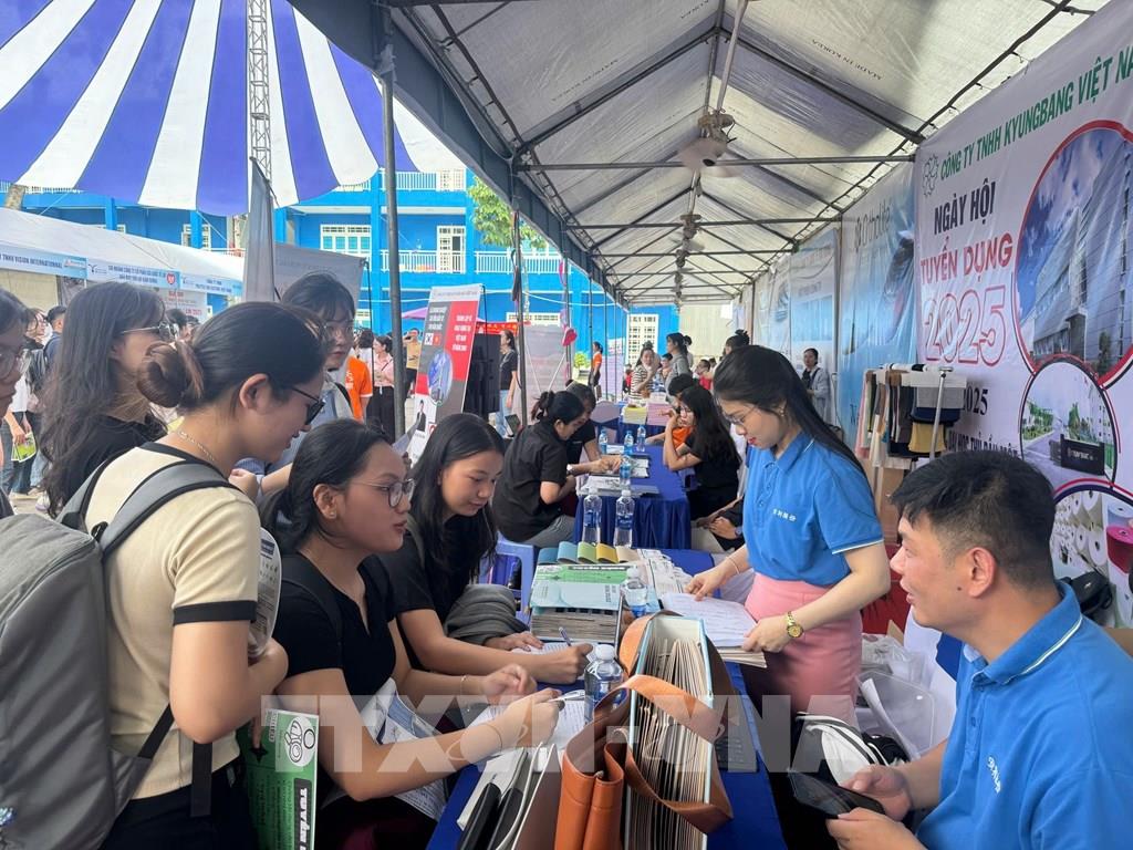 doanh-nghiep-binh-duong-van-khat-nguon-nhan-luc-chat-luong-cao