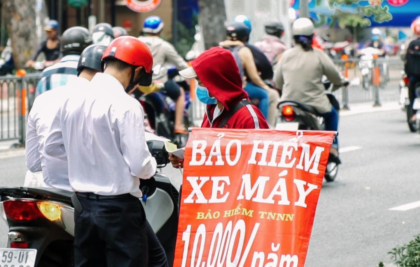 bao-hiem-xe-may-dn-huong-loi-tram-ty-vi-khach-chua-bao-gio-doi