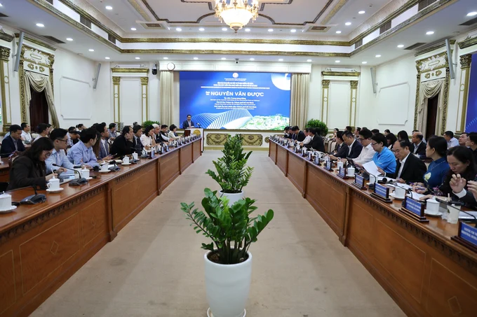 tphcm-danh-gan-53-ha-dat-phat-trien-ai-ban-dan-va-cong-nghe-chien-luoc