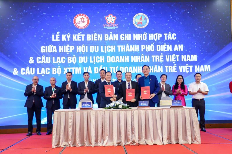 clb sao v&agrave;ng.jpg