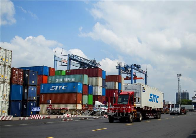 Cắt giảm, đơn giản hóa thủ tục hành chính trong 8 lĩnh vực ngành Công thương