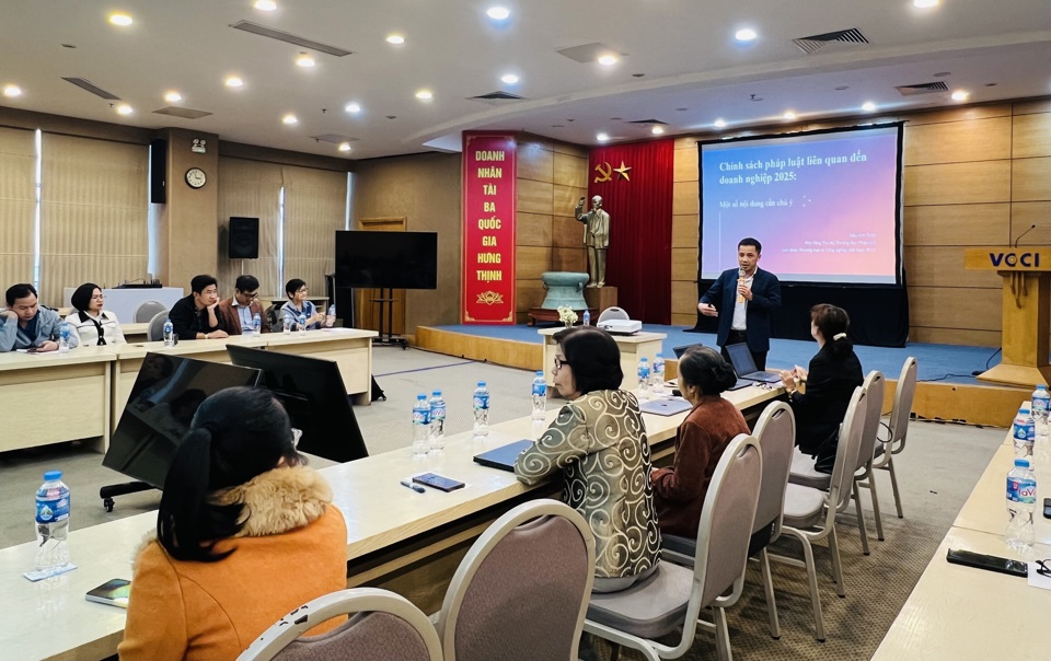 doanh-nghiep-viet-nam-can-chu-dong-trong-cuoc-choi-chuyen-doi-xanh-toan-cau