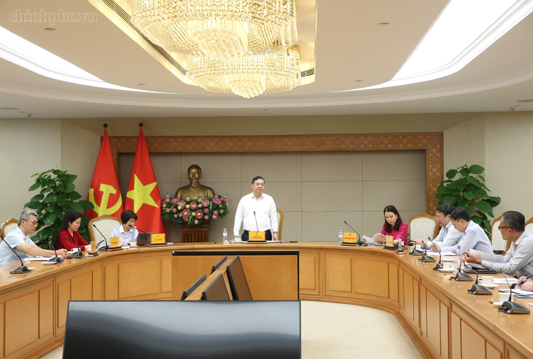 pho-thu-tuong-thuong-truc-pham-gia-tuc-chu-tri-cuoc-hop-ve-sua-nghi-dinh-lien-quan-den-co-quan-viet-nam-o-nuoc-ngoai
