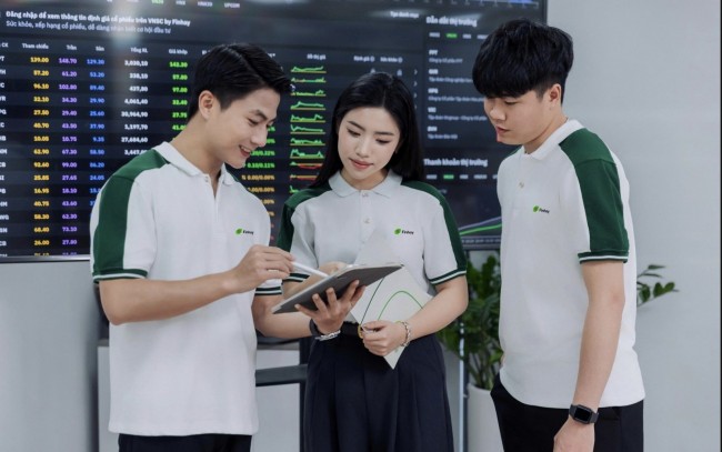 loat-doanh-nghiep-chot-quyen-co-tuc-muc-cao-nhat-len-toi-120