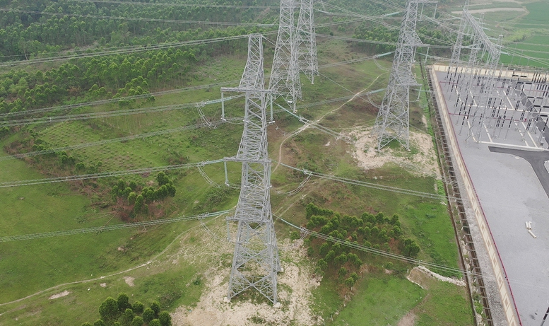 hoan-thanh-4-mach-duong-day-500-kv-dau-noi-tu-tba-500-kv-vinh-yen