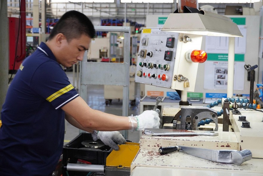 6-thang-dau-nam-mien-giam-tren-96-nghin-ty-dong-tien-thue-cho-doanh-nghiep-va-nguoi-dan