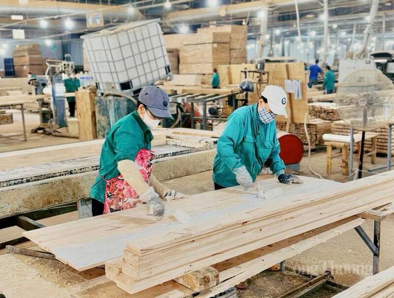 Gia Lai: Sản xuất công nghiệp, xuất khẩu và bán lẻ đồng loạt tăng