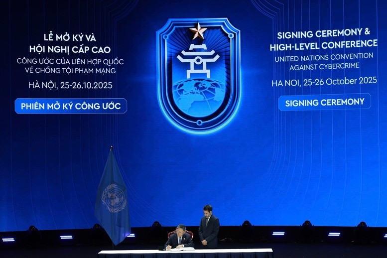 tong-bi-thu-chu-tich-nuoc-to-lam-ky-quyet-dinh-phe-chuan-cong-uoc-ha-noi