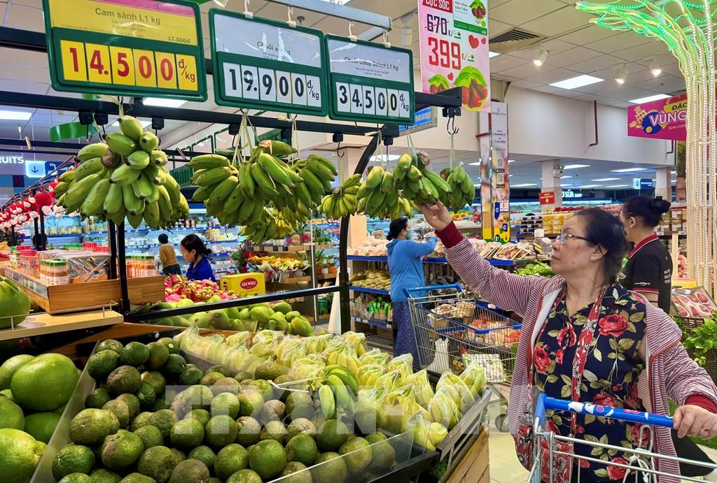 Doanh nghiệp tung nhiều khuyến mãi lớn, kích cầu tiêu dùng mùa hè