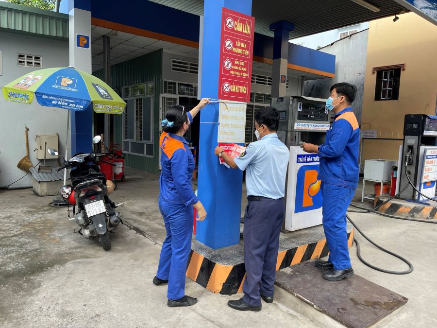 Kiểm tra diện rộng doanh nghiệp phân phối xăng dầu tại nhiều địa phương