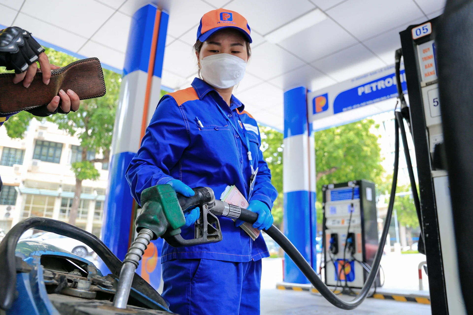 VCCI đề nghị bỏ yêu cầu thương nhân đầu mối xăng dầu phải sở hữu 40 cửa hàng bán lẻ