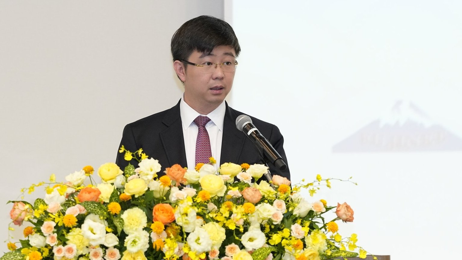 doanh-nghiep-viet-nam-da-di-xa-hon-mo-hinh-gia-cong-truyen-thong