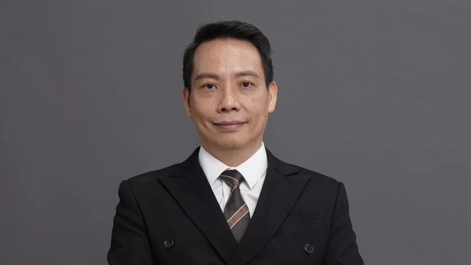 'Doanh nhân Việt hãy dám làm lớn nhưng phải bắt đầu bằng năng lực thật chất'