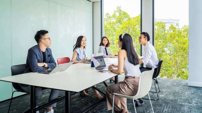 gen-z-vao-doanh-nghiep-van-hoa-cong-ty-phai-doi-the-nao