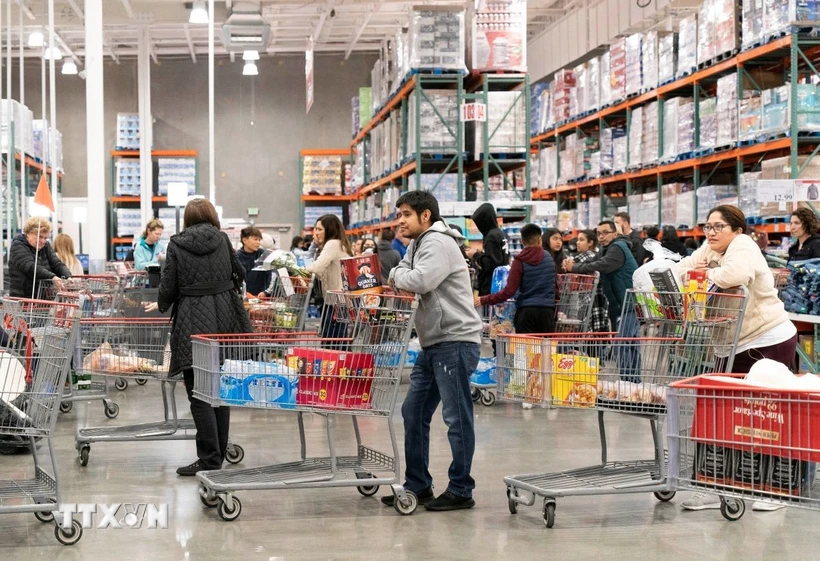 quan-chuc-fed-chinh-sach-thuong-mai-lam-mo-trien-vong-kinh-te-my