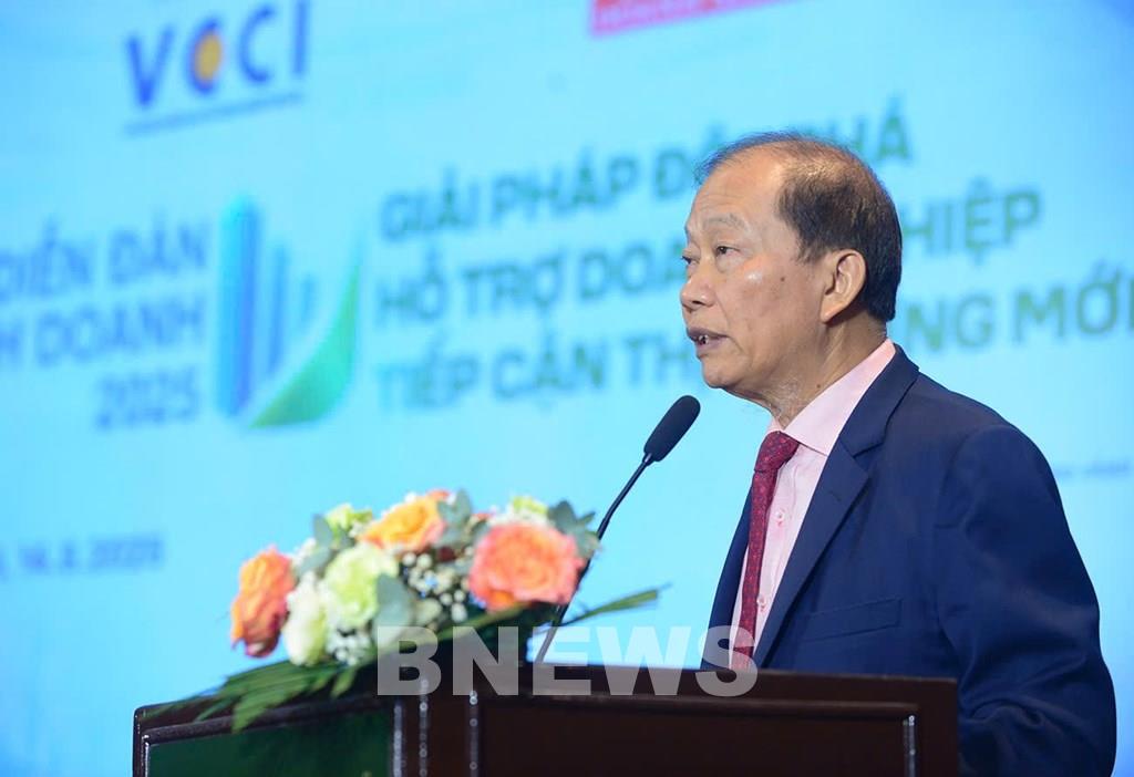 Tìm kiếm thị trường mới ứng phó với biến động thương mại toàn cầu