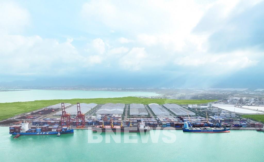 nganh-cang-bien-truoc-co-hoi-tang-truong-va-thach-thuc-moi