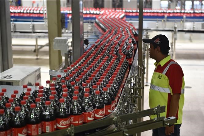 coca-cola-dam-phan-nuoc-rut-nham-cuu-van-thuong-vu-ban-costa-coffee