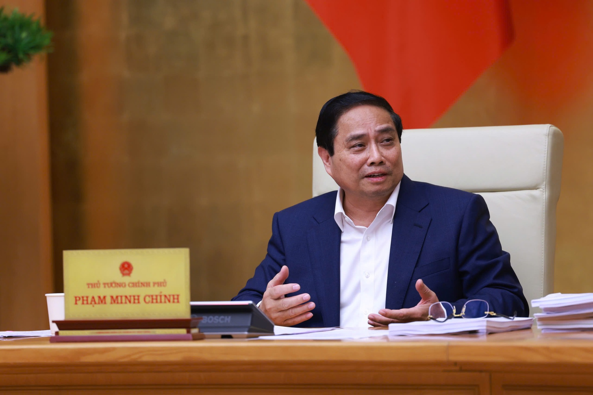 thu-tuong-quyet-tam-co-ban-hoan-thanh-thao-go-diem-nghen-the-che-ngay-trong-nam-2025