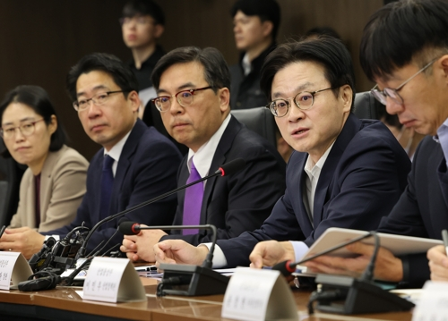 thue-quan-moi-cua-my-han-quoc-tiep-tuc-dam-phan-canada-noi-se-khong-bi-anh-huong-trung-quoc-len-tieng-phan-doi