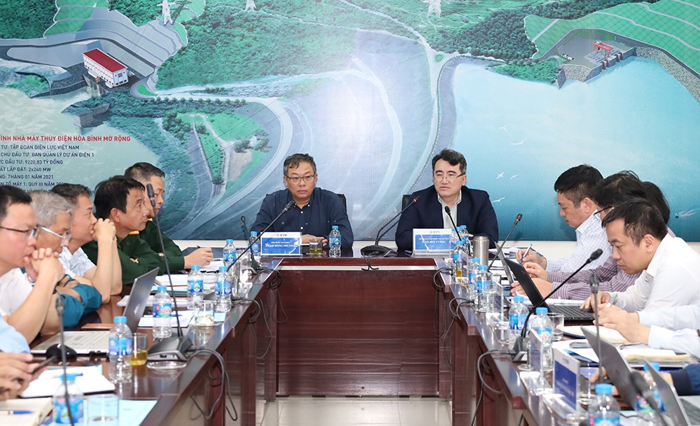 Sẽ hoàn thành lắp đặt tổ hợp Rotor tổ máy 1 Dự án Hòa Bình mở rộng trong tháng 6/2025