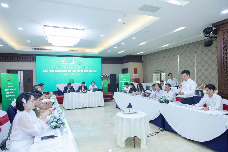 hoan-tat-lua-chon-top-10-va-top-100-doanh-nhan-tre-khoi-nghiep-xuat-sac-nam-2026