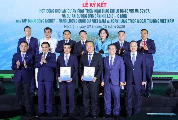 petrovietnam-vay-1-ty-usd-lam-du-an-khi-lo-b