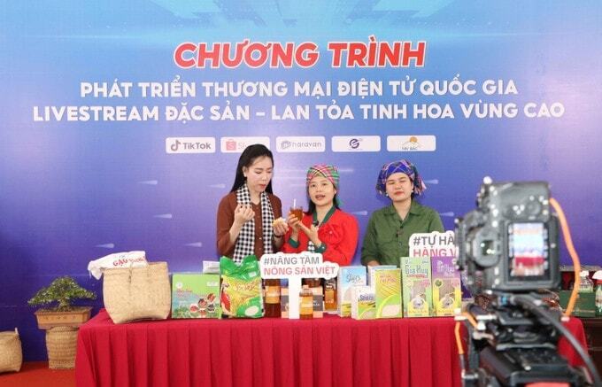 Thương mại điện tử lên vùng cao: Điểm nghẽn nằm ở đâu?