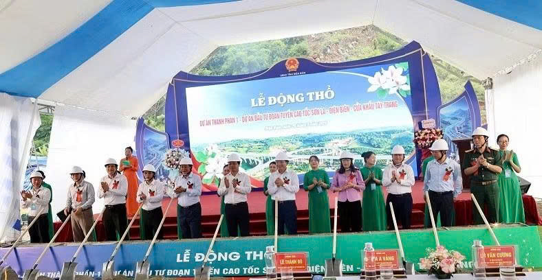 dong-tho-du-an-boi-thuong-ho-tro-tai-dinh-cu-giai-phong-mat-bang-thuoc-du-an-cao-toc-son-la-dien-bien-cua-khau-tay-trang