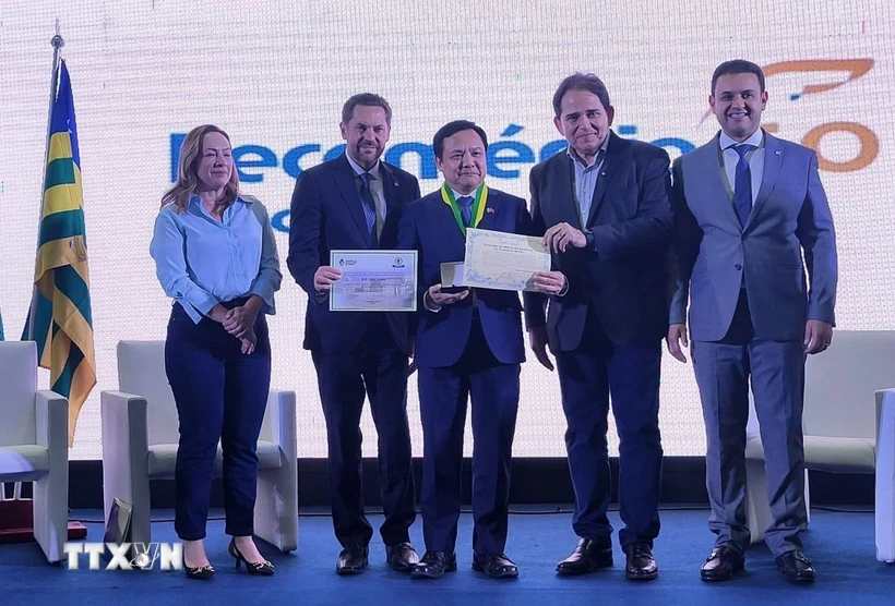 viet-nam-tang-cuong-quan-he-hop-tac-voi-cac-dia-phuong-brazil