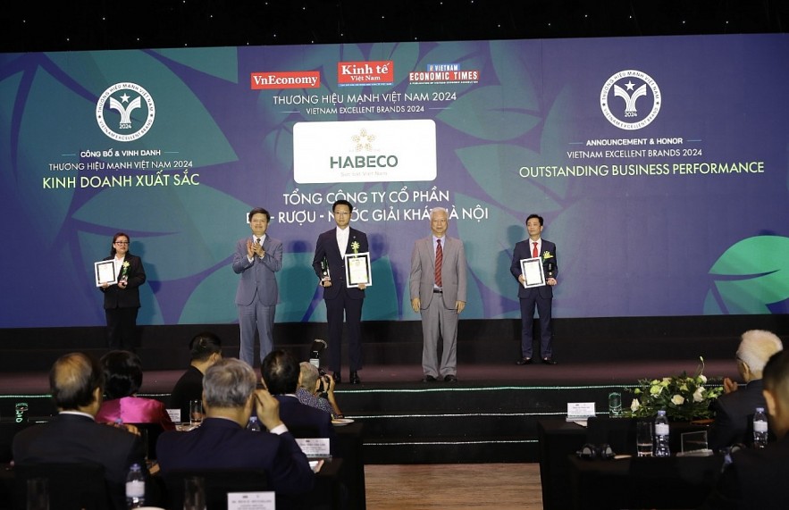 habeco-duoc-vinh-danh-top-10-thuong-hieu-manh-viet-nam-kinh-doanh-xuat-sac-2024