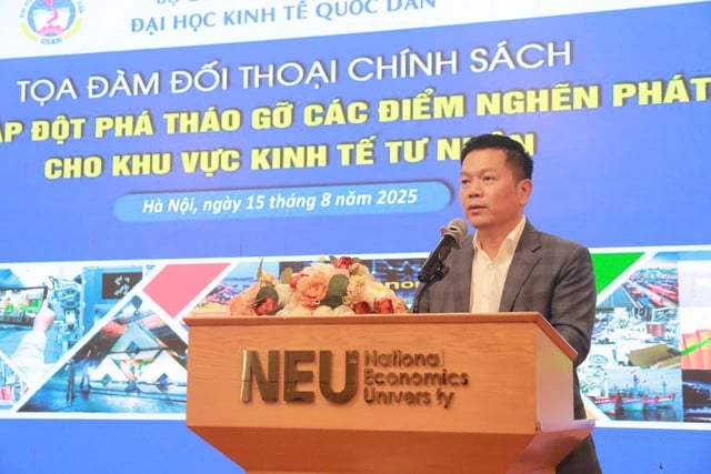 Vì sao nhiều DN tư nhân chọn 'đứng yên' hoặc 'mini hóa'?