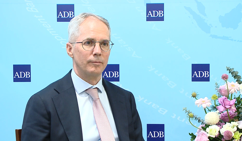 adb-viet-nam-co-co-hoi-but-pha-trong-chuyen-doi-xanh-va-so-hoa