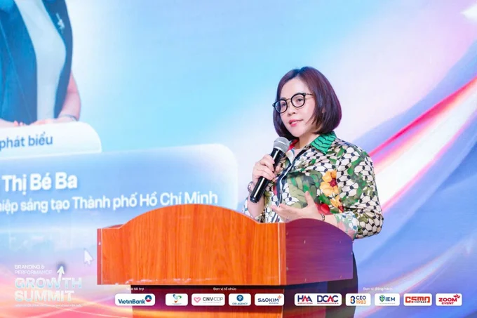 doanh-nghiep-tim-loi-giai-tang-truong-tu-ai-du-lieu-va-thuong-hieu