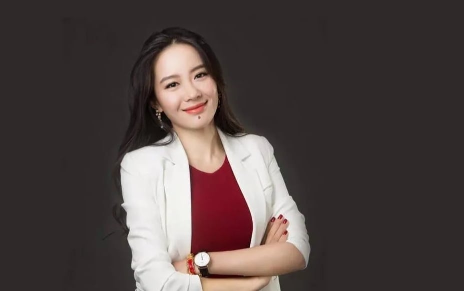 chan-dung-ba-trum-crypto-tu-tuoi-tho-ngheo-kho-den-vi-the-ty-phu-tien-so